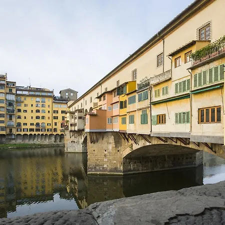 Ponte Vecchio Exclusive Flat Флоренция