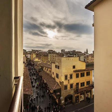 Ponte Vecchio Exclusive Flat * Флоренция