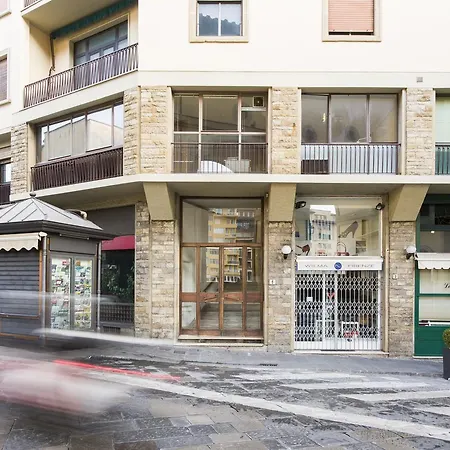 Ponte Vecchio Exclusive Flat