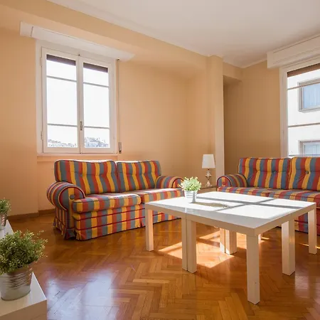 Ponte Vecchio Exclusive Flat Florence