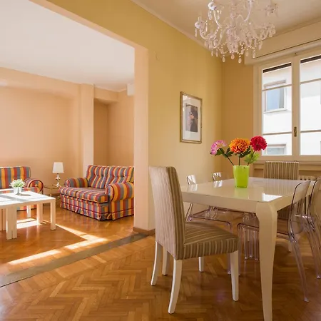 Ponte Vecchio Exclusive Flat