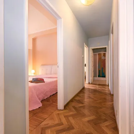 Ponte Vecchio Exclusive Flat